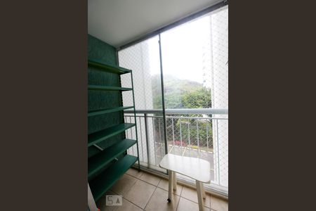 Apartamento à venda com 71m², 2 quartos e 1 vaga Apartamento à venda com 71m², 2 quartos e 1 vagaVaranda do Quarto