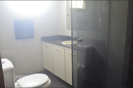 Banheiro de apartamento para alugar com 3 quartos, 96m² em Vila Sônia, São Paulo