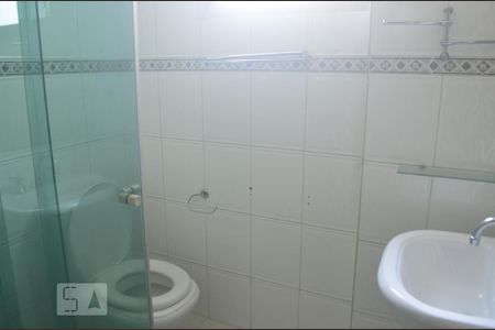 Banheiro de apartamento para alugar com 3 quartos, 96m² em Vila Sônia, São Paulo