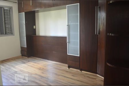 Quarto de apartamento para alugar com 3 quartos, 96m² em Vila Sônia, São Paulo