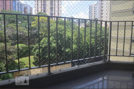 Varanda de apartamento para alugar com 3 quartos, 96m² em Vila Sônia, São Paulo