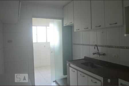 Cozinha de apartamento para alugar com 3 quartos, 96m² em Vila Sônia, São Paulo