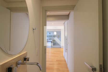 Lavabo de apartamento para alugar com 3 quartos, 120m² em Vila Romana, São Paulo