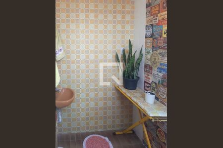 Casa à venda com 250m², 5 quartos e 2 vagasBanheiro 3