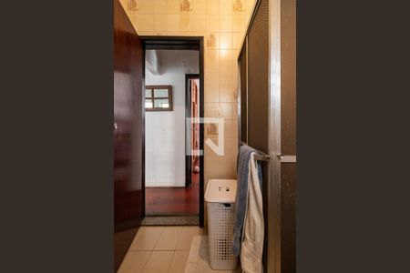 Casa à venda com 250m², 5 quartos e 2 vagasBanheiro 2