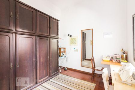 Casa à venda com 750m², 7 quartos e 5 vagasQuarto de Serviço