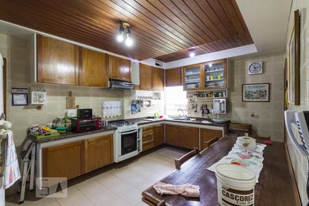 Casa à venda com 750m², 7 quartos e 5 vagasCozinha