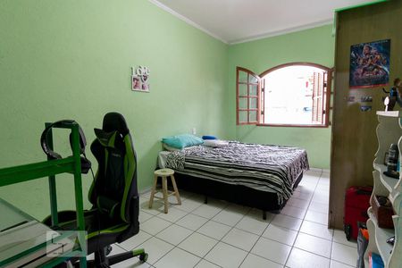 Casa à venda com 240m², 3 quartos e 2 vagasQuarto 1