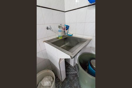 Casa à venda com 240m², 3 quartos e 2 vagasÁrea de serviço - tanque