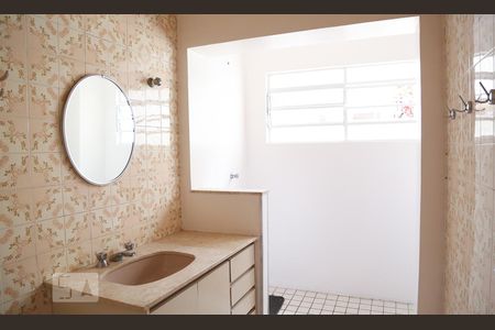 Casa para alugar com 350m², 4 quartos e 5 vagas Casa para alugar com 350m², 4 quartos e 5 vagasBanheiro 3