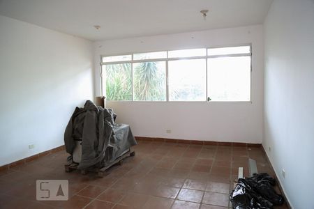Casa para alugar com 350m², 4 quartos e 5 vagas Casa para alugar com 350m², 4 quartos e 5 vagasSalão de Festas