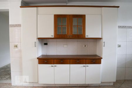 Casa para alugar com 350m², 4 quartos e 5 vagas Casa para alugar com 350m², 4 quartos e 5 vagasCozinha