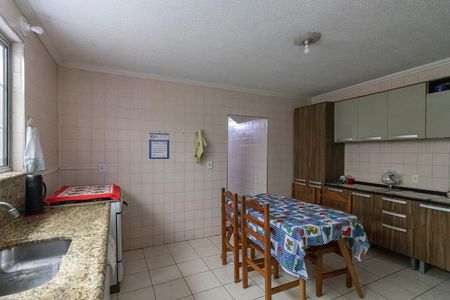 Casa à venda com 300m², 5 quartos e 2 vagasCozinha