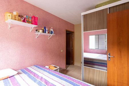 Casa à venda com 300m², 5 quartos e 2 vagasQuarto 4