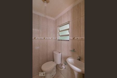 Casa à venda com 300m², 5 quartos e 2 vagasBanheiro da Suite 1