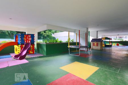 Apartamento à venda com 78m², 2 quartos e 1 vagaÁrea Comum - Playground