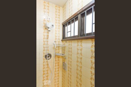 Casa à venda com 274m², 4 quartos e 6 vagas Casa à venda com 274m², 4 quartos e 6 vagasBanheiro Suíte 2