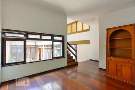 Sala de casa à venda com 4 quartos, 274m² em Sumaré, São Paulo