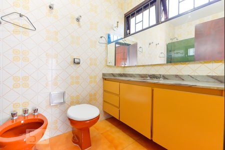 Banheiro Suíte 1 de casa à venda com 4 quartos, 274m² em Sumaré, São Paulo