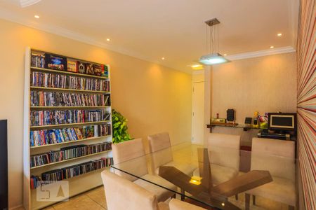Sala de apartamento para alugar com 3 quartos, 74m² em Jardim Santa Cruz (sacomã), São Paulo