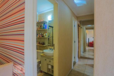 Corredor de apartamento para alugar com 3 quartos, 74m² em Jardim Santa Cruz (sacomã), São Paulo
