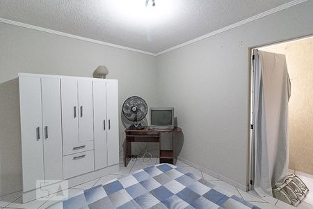 Quarto 1 de kitnet/studio para alugar com 1 quarto, 40m² em Boqueirão, Curitiba
