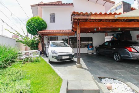 Casa à venda com 177m², 3 quartos e 4 vagasGaragem
