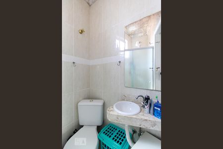 Casa à venda com 177m², 3 quartos e 4 vagasBanheiro