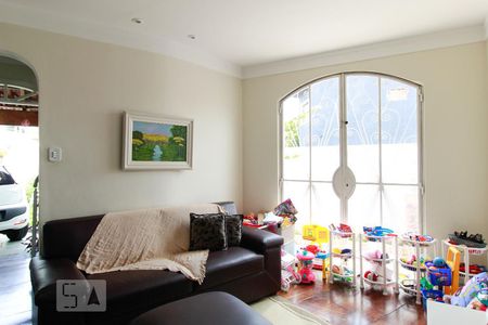 Sala de casa à venda com 3 quartos, 177m² em Vila Antonina, São Paulo