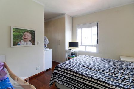 Casa à venda com 177m², 3 quartos e 4 vagasSuíte 01