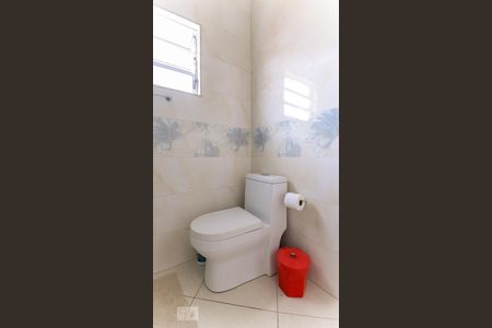 Casa à venda com 160m², 4 quartos e 5 vagasBanheiro da suíte