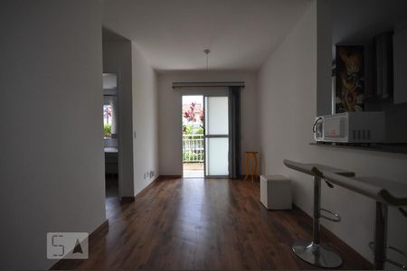 Sala de apartamento para alugar com 2 quartos, 60m² em Vila Industrial, Campinas