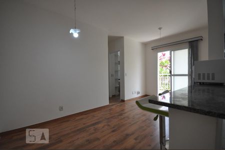 Sala de apartamento para alugar com 2 quartos, 60m² em Vila Industrial, Campinas
