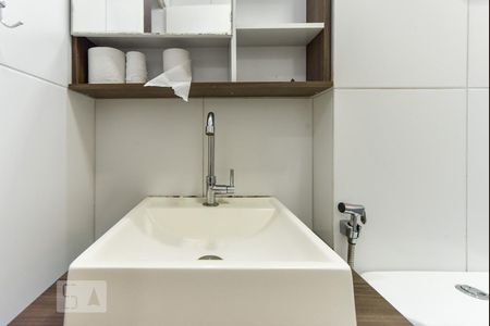 Banheiro Social de apartamento à venda com 2 quartos, 60m² em Santa Terezinha, São Bernardo do Campo