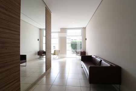 Hall de apartamento para alugar com 2 quartos, 60m² em Vila Romana, São Paulo