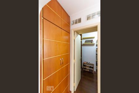 Closet da suíte de apartamento à venda com 2 quartos, 110m² em Vila Suzana, São Paulo