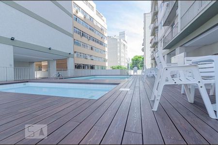Apartamento à venda com 70m², 2 quartos e 1 vagaÁrea comum - Piscina