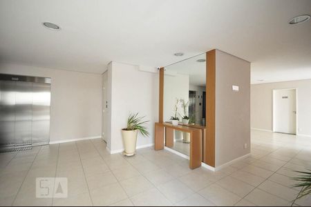 Hall Social de apartamento à venda com 2 quartos, 75m² em Vila Praia, São Paulo