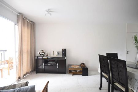 Sala de apartamento à venda com 2 quartos, 75m² em Vila Praia, São Paulo