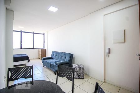 Cozinha, sala e quarto de kitnet/studio para alugar com 1 quarto, 35m² em Centro, Belo Horizonte