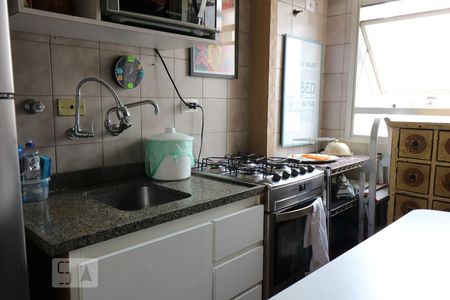 Cozinha de apartamento à venda com 1 quarto, 40m² em Consolação, São Paulo