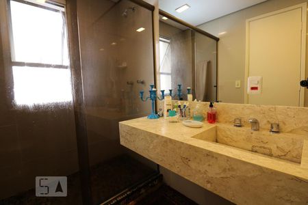 Banheiro de apartamento à venda com 1 quarto, 40m² em Consolação, São Paulo