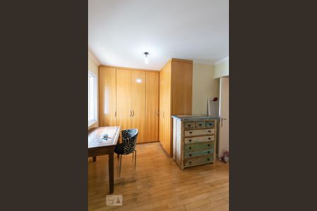 Apartamento à venda com 100m², 2 quartos e 2 vagasSuíte Master