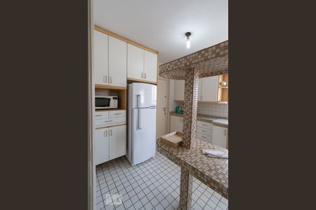 Apartamento à venda com 100m², 2 quartos e 2 vagasCozinha