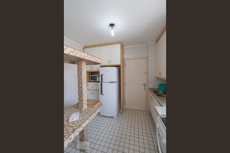 Apartamento à venda com 100m², 2 quartos e 2 vagasCozinha