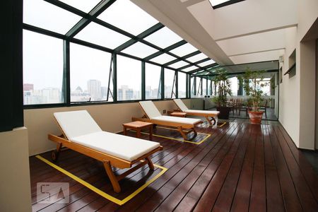 Apartamento para alugar com 35m², 1 quarto e 1 vagaÁrea comum - Piscina