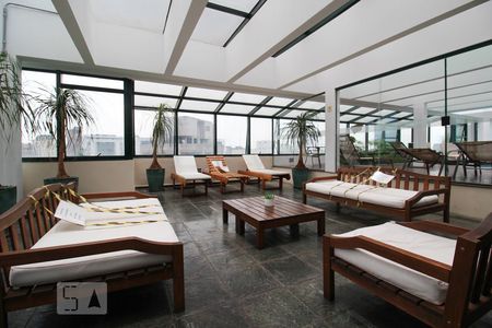 Apartamento para alugar com 35m², 1 quarto e 1 vagaÁrea comum - Piscina