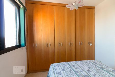 Apartamento à venda com 90m², 3 quartos e 2 vagasQuarto 3 suíte - armários