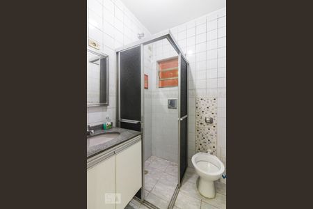 Banheiro de casa para alugar com 2 quartos, 75m² em Vila Amália, São Paulo