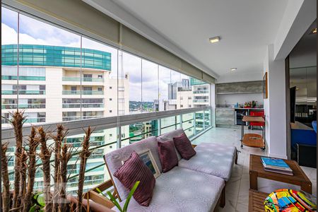 Varanda de apartamento à venda com 2 quartos, 139m² em Vila Olímpia, São Paulo